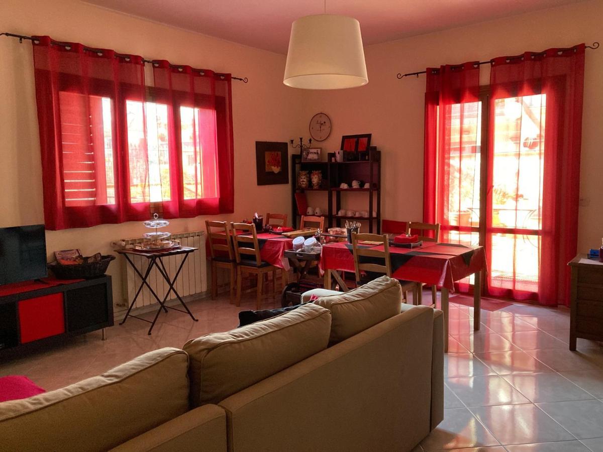 B&B Il Rosso E Il Nero Zafferana Etnea Εξωτερικό φωτογραφία
