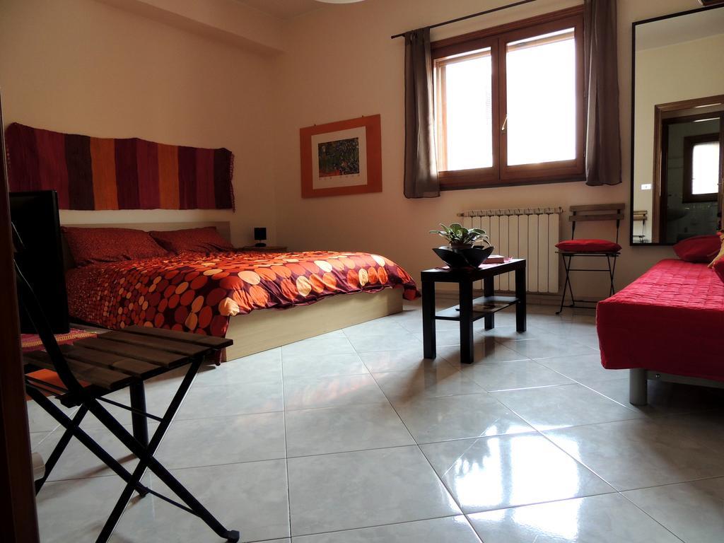B&B Il Rosso E Il Nero Zafferana Etnea Εξωτερικό φωτογραφία
