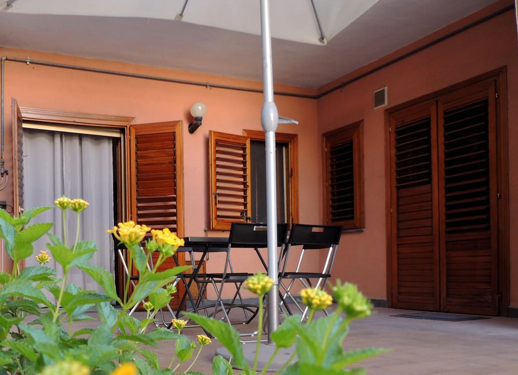B&B Il Rosso E Il Nero Zafferana Etnea Εξωτερικό φωτογραφία