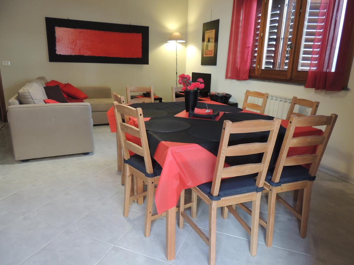 B&B Il Rosso E Il Nero Zafferana Etnea Εξωτερικό φωτογραφία