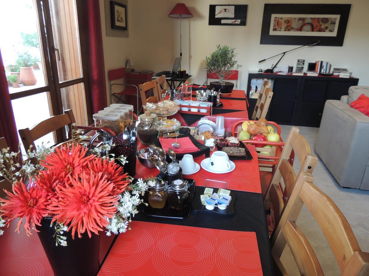 B&B Il Rosso E Il Nero Zafferana Etnea Εξωτερικό φωτογραφία